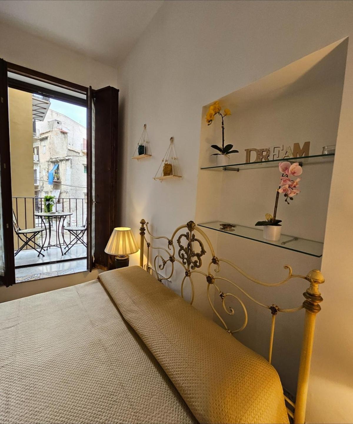 La Rosa Bianca Della Vucciria Villa Palermo Exteriör bild
