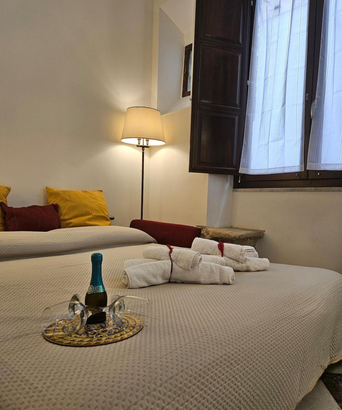 La Rosa Bianca Della Vucciria Villa Palermo Exteriör bild